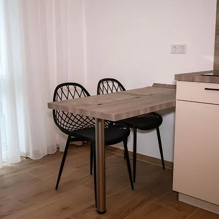 Mein Traeumchen Apartements- 2 Lila Stillvoll Und Zentral Uebernachten Apartment Bielefeld