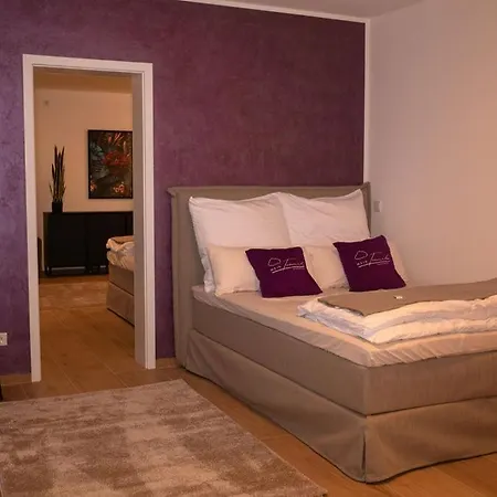 Apartment Mein Traeumchen Apartements- 2 Lila Stillvoll Und Zentral Uebernachten *