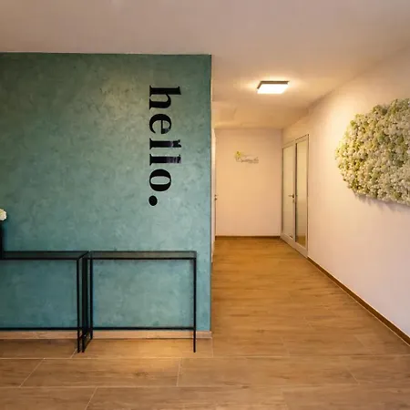 Mein Traeumchen Apartements- 2 Lila Stillvoll Und Zentral Uebernachten Apartment Bielefeld