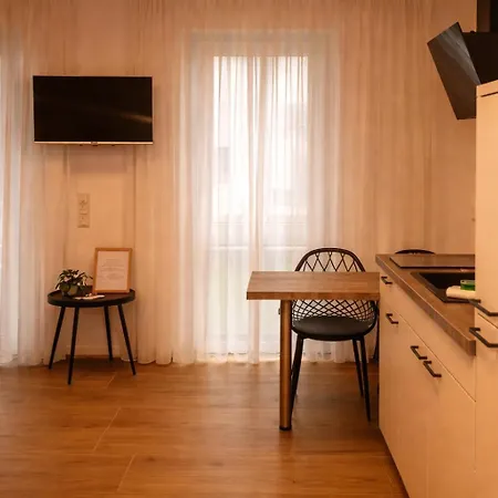 Apartment Mein Traeumchen Apartements- 2 Lila Stillvoll Und Zentral Uebernachten